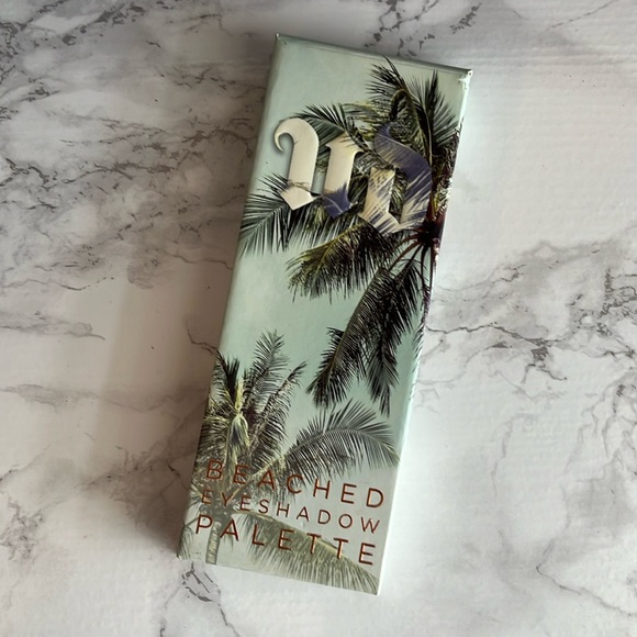 Urban decay beached eyeshadow palette - Picture 1 of 3